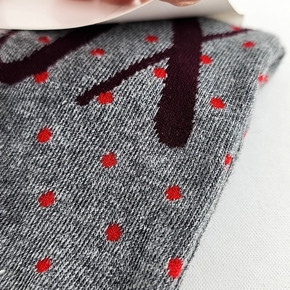 Novelty Women's 1 Pair Crew Socks Wine & Cheese Burgundy Grey Shoe Size 6-10 - Picture 5 of 5